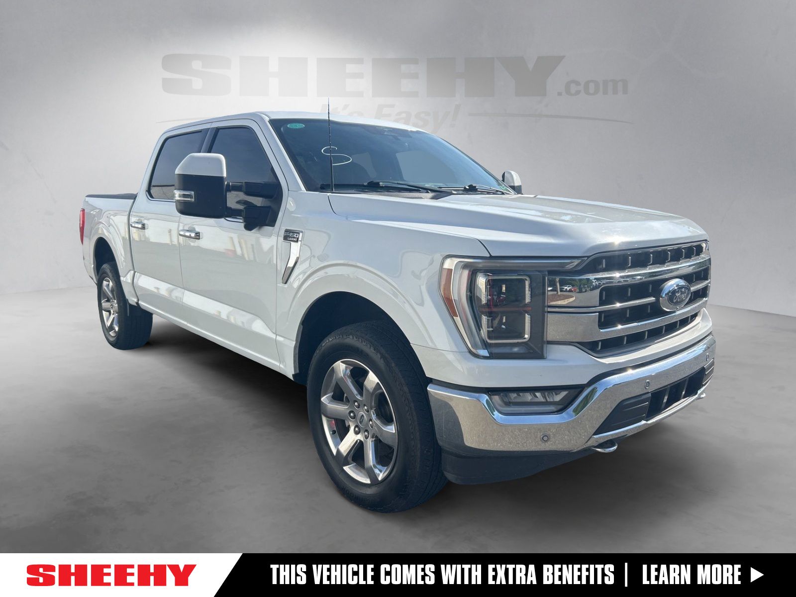 2023 Ford F-150 Lariat 4x4 SuperCrew 145 in's photo