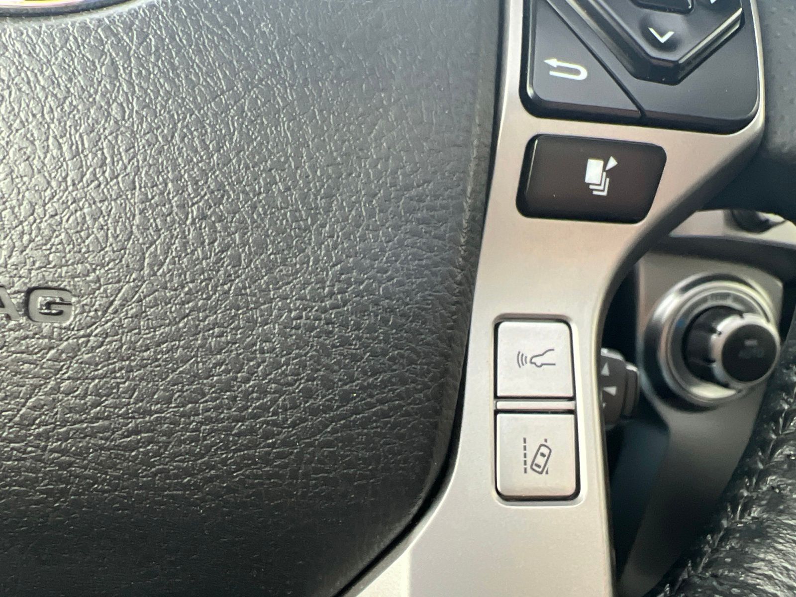 2023 Toyota 4Runner Limited - Photo 43