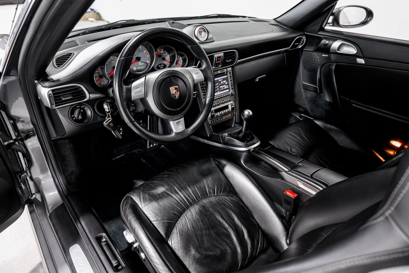 2005 Porsche 911 Carrera S — photo 9