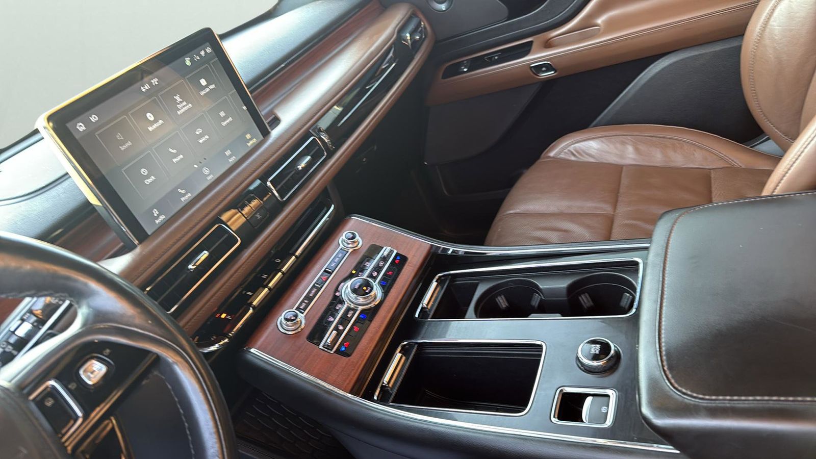 Used Car 2022 Lincoln Aviator  Reserve For Sale Under $40,000 In Austin, Texas