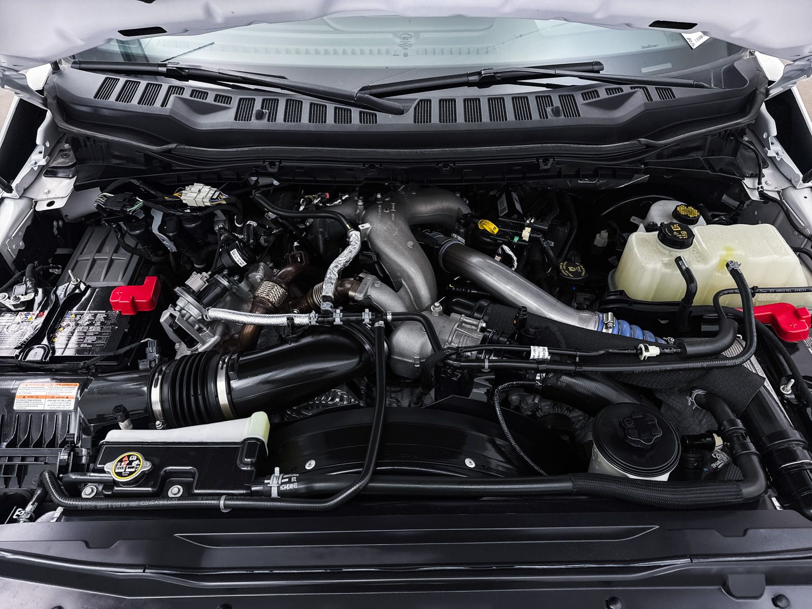 2024 Ford F-350 Super Duty Platinum - Photo 13