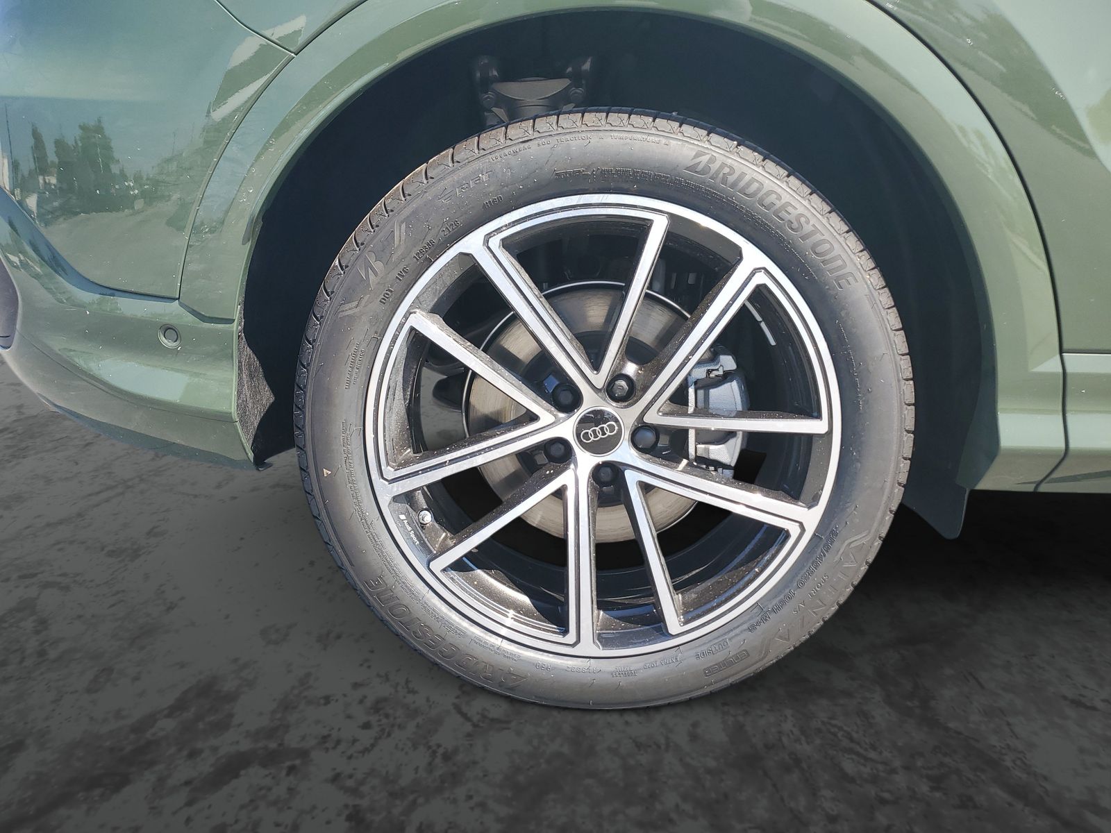 Vehicle photo