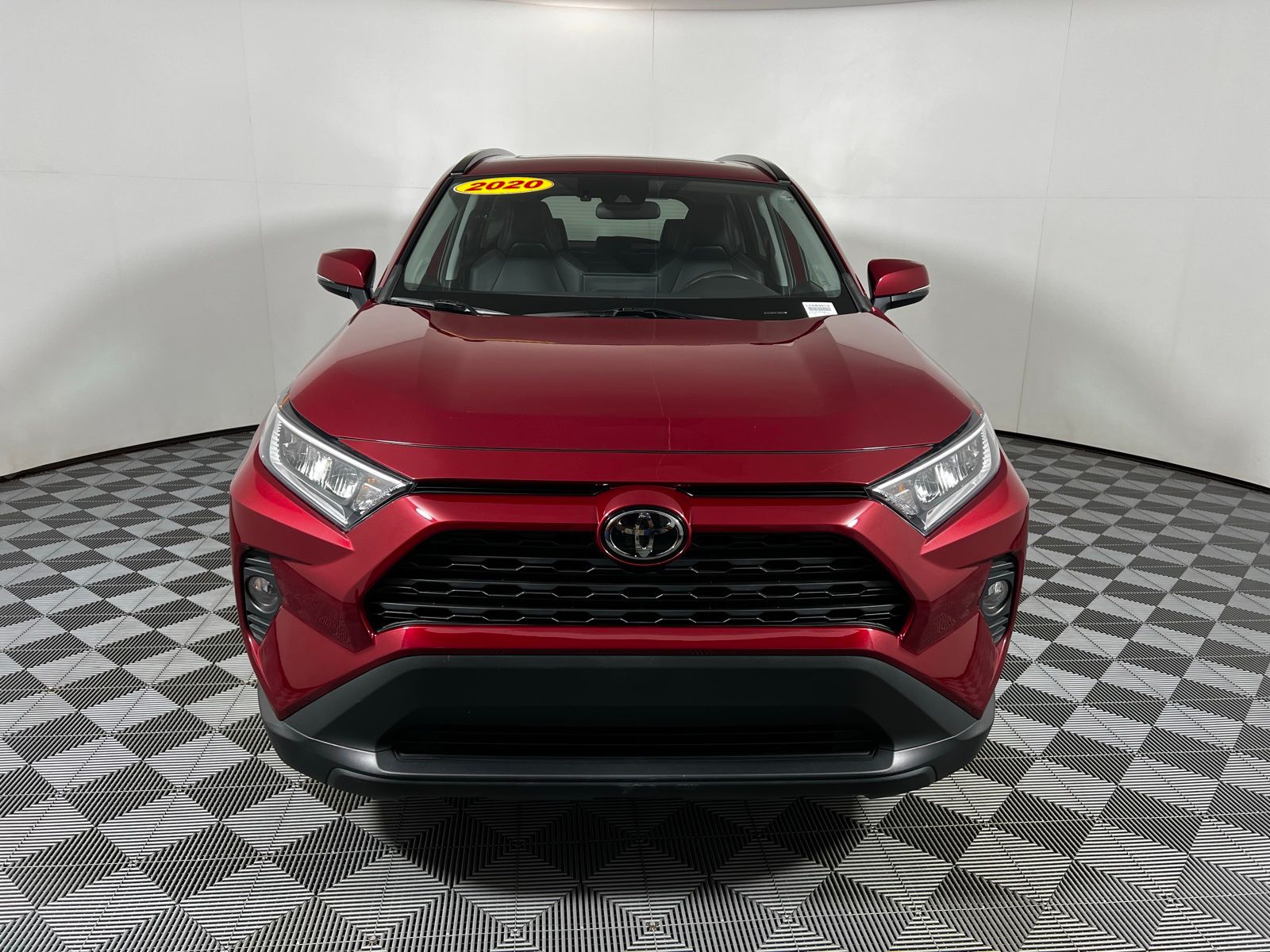 Thumbnail: 2020 Toyota RAV4 - 2