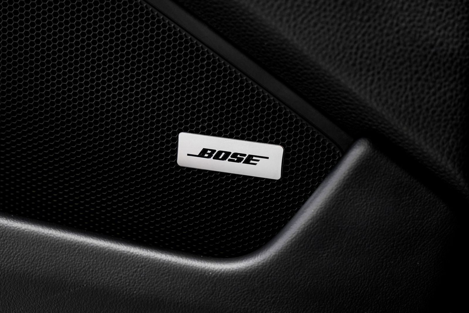 2022 Porsche 911 Carrera 4S — photo 19