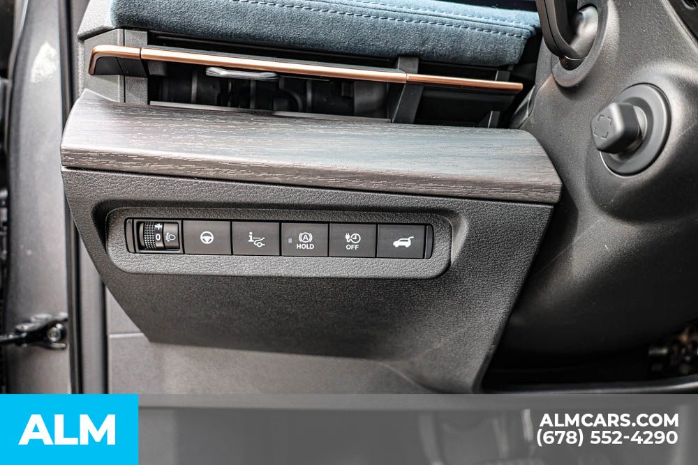 2024 Nissan ARIYA Platinum e-4ORCE photo 27