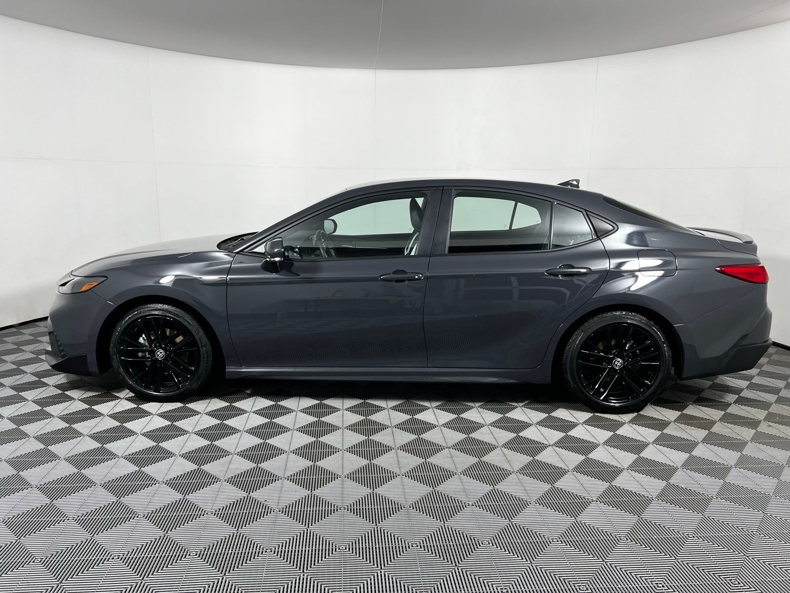 Thumbnail: 2025 Toyota Camry - 8