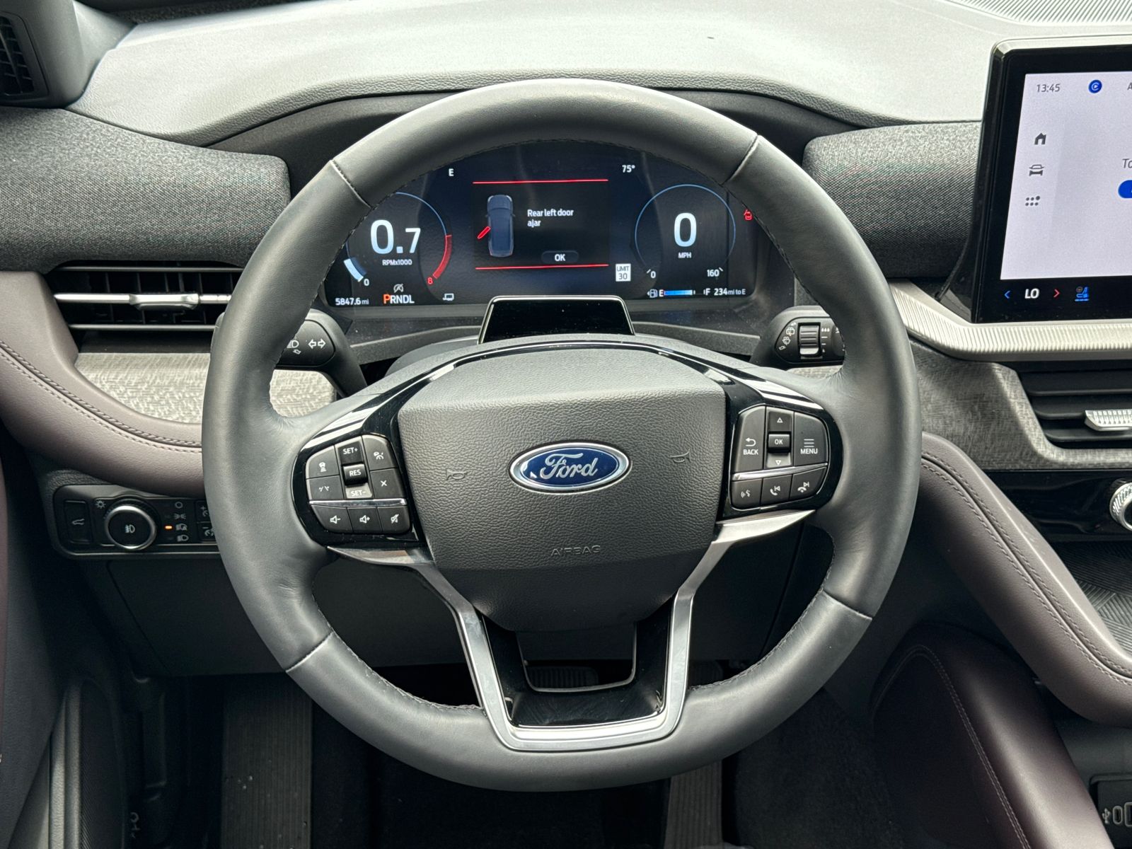 Used 2026 White Metallic Ford Platinum image 24