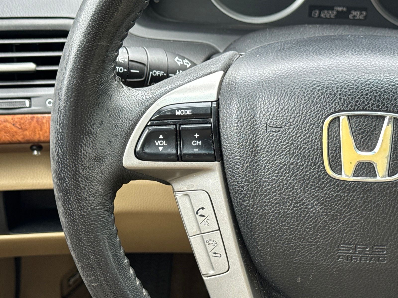 Used 2012 Black Honda EX-L image 17
