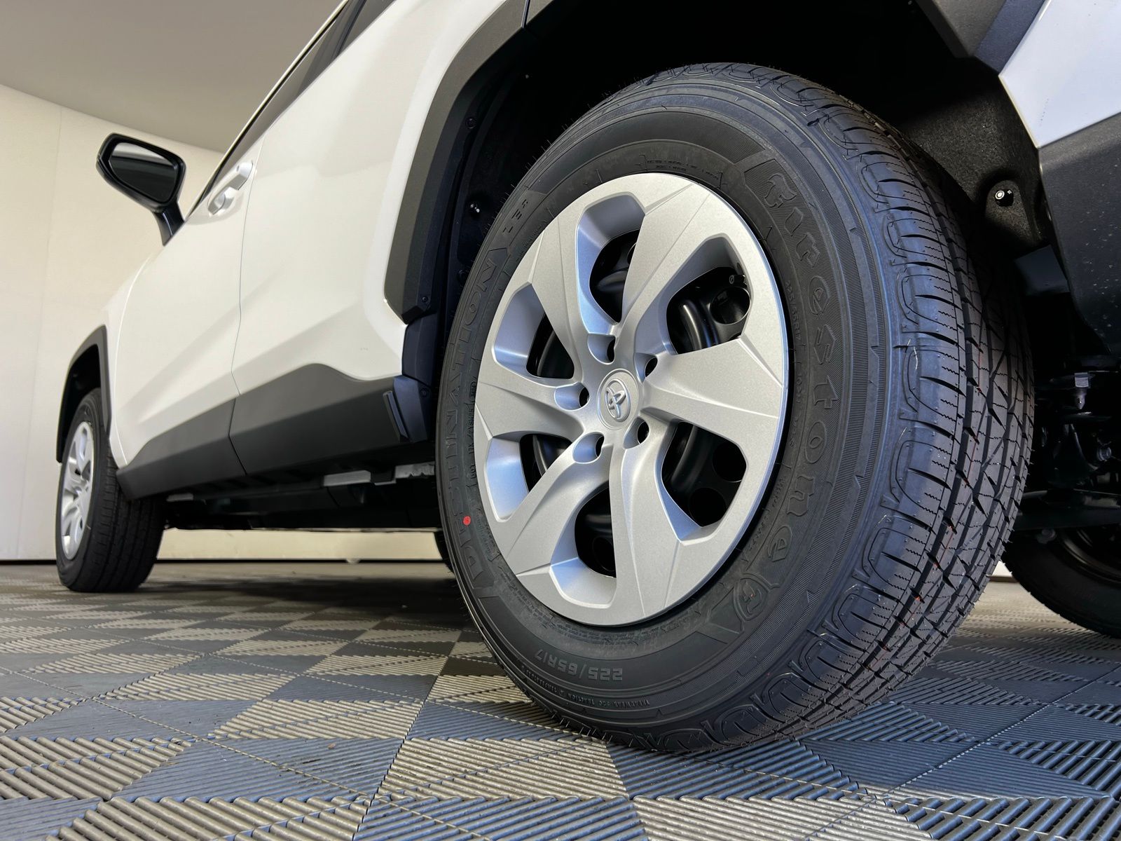 Thumbnail: 2025 Toyota RAV4 - 19