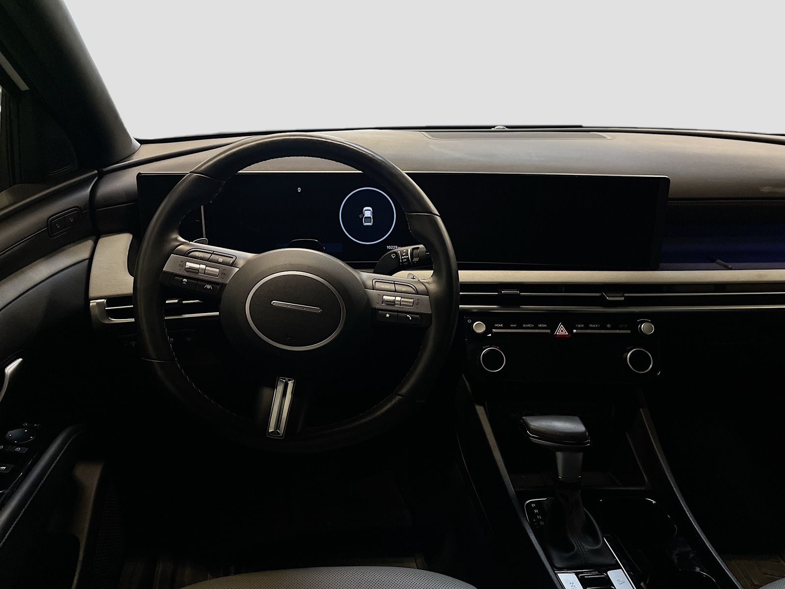 Used 2025 White Hyundai Limited image 24