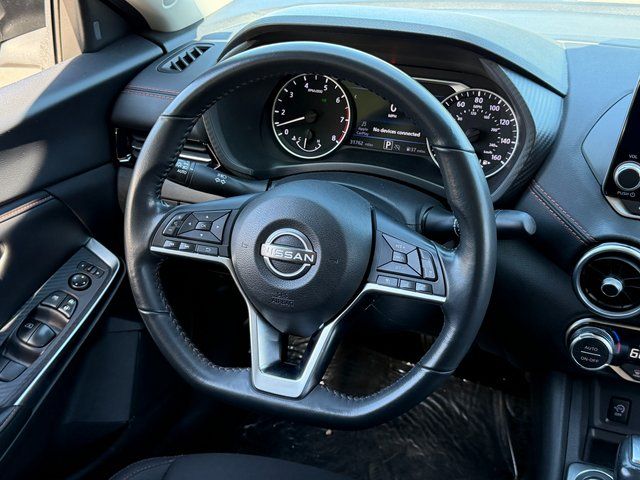 Used 2024 Aspen White Nissan SR image 16