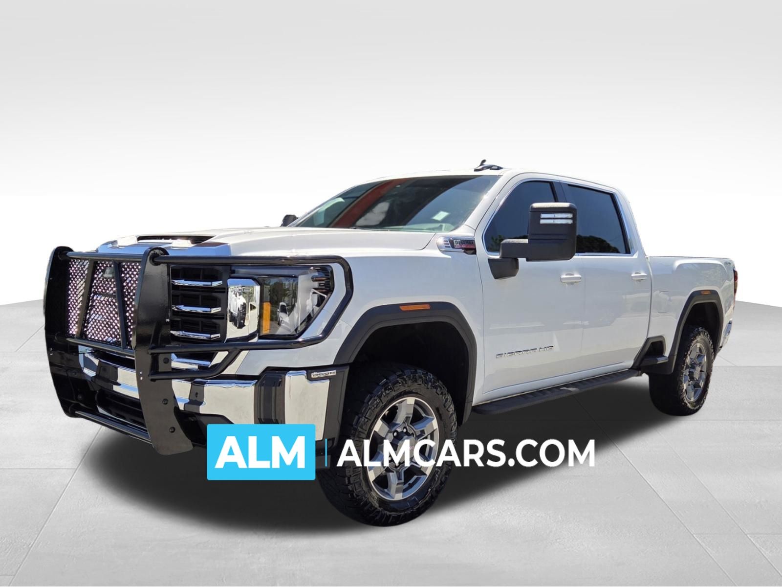 Summit White 2025 GMC Sierra 2500HD SLE Crew Cab 4WD Pickup Truck Four-Wheel Drive Automatic