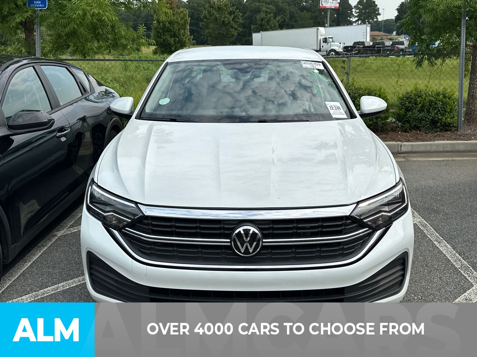 Used 2024 White Volkswagen 1.5T S image 2