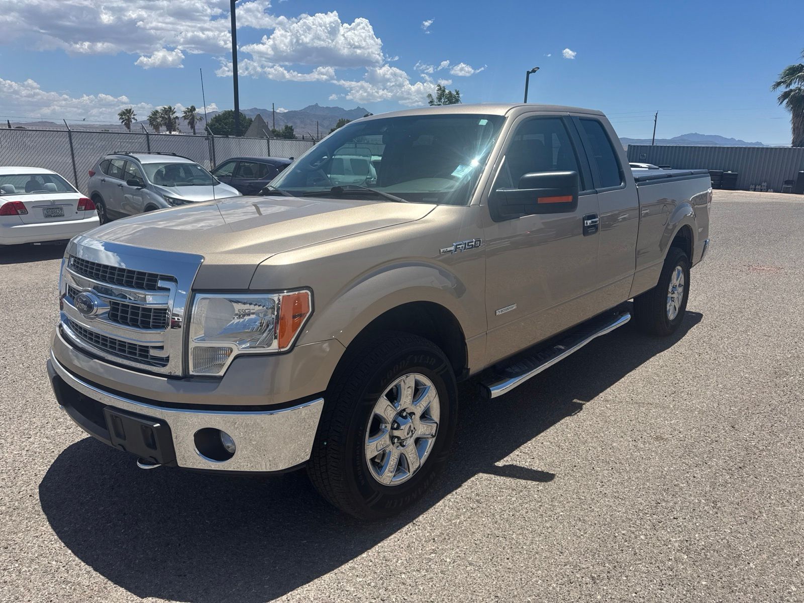 Pale Adobe Metallic 2013 Ford F-150 XLT SuperCab 4WD Pickup Truck Four-Wheel Drive 6-Speed Automatic