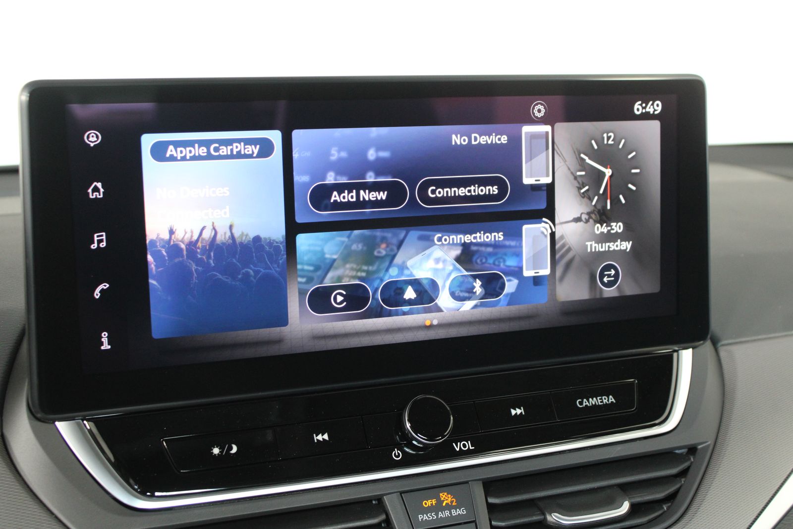 Used 2026 White Nissan 2.5 SR image 18