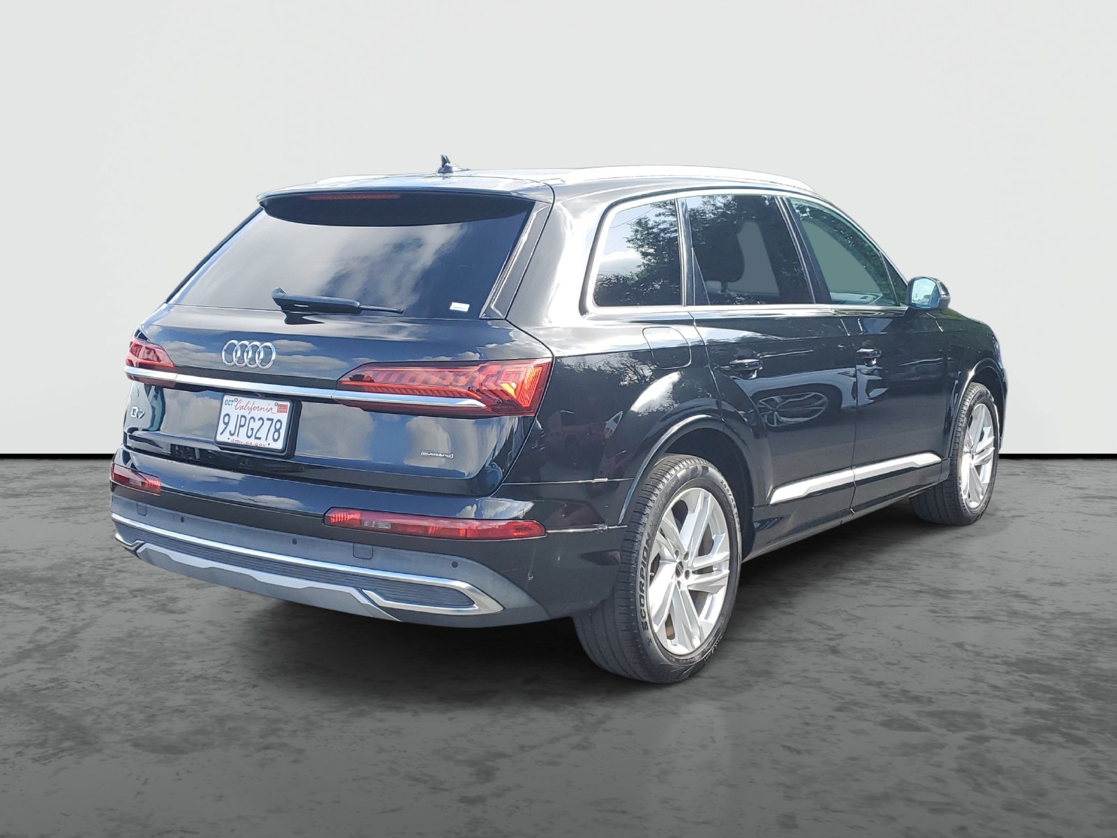 Vehicle photo