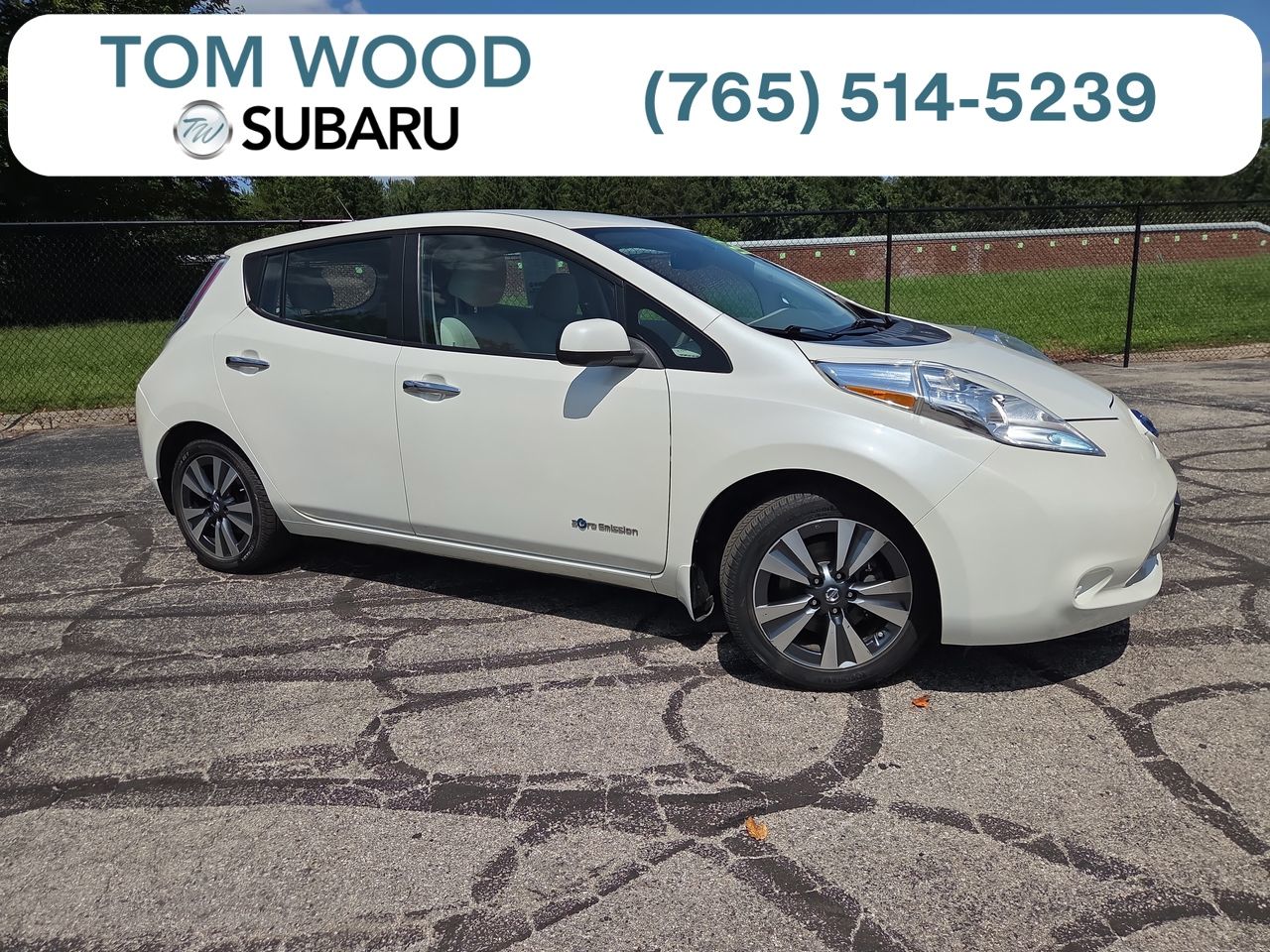 Pearl White 2016 Nissan LEAF Hatchback Front-Wheel Drive Automatic