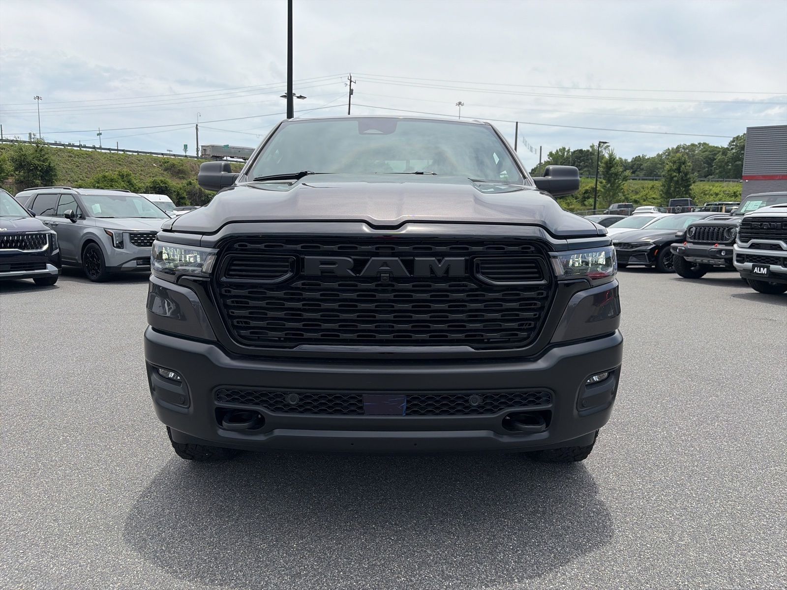 New 2026 Granite Crystal Metallic Clear-Coat Exterior Paint RAM Warlock image 2