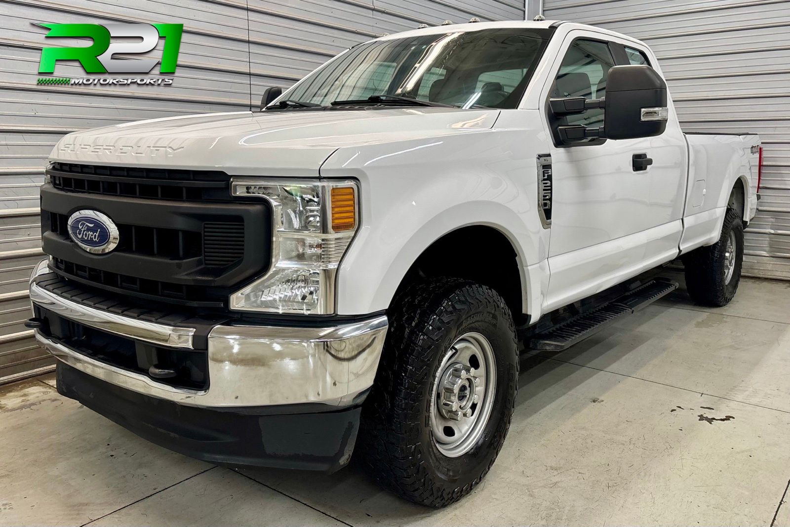 Oxford White 2020 Ford F-250 Super Duty Pickup Truck Four-Wheel Drive 6-Speed Automatic