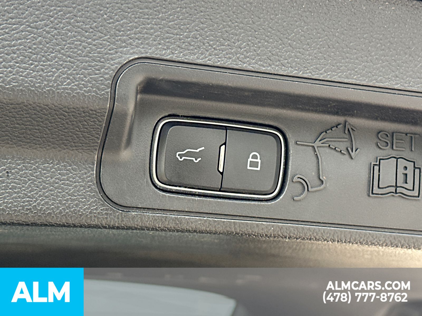 Used 2023 Black Ford XLT image 22