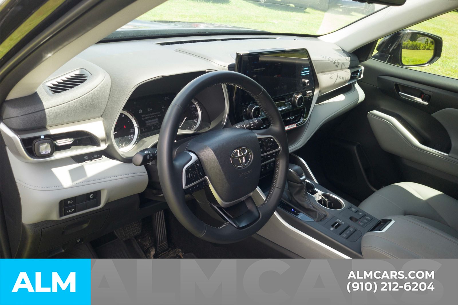 Used 2026 Midnight Black Metallic Toyota XLE image 5