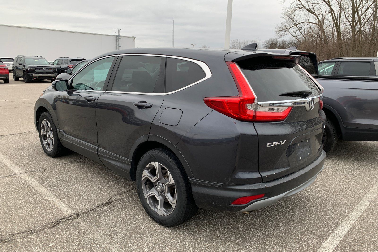 View vehicle photo 3