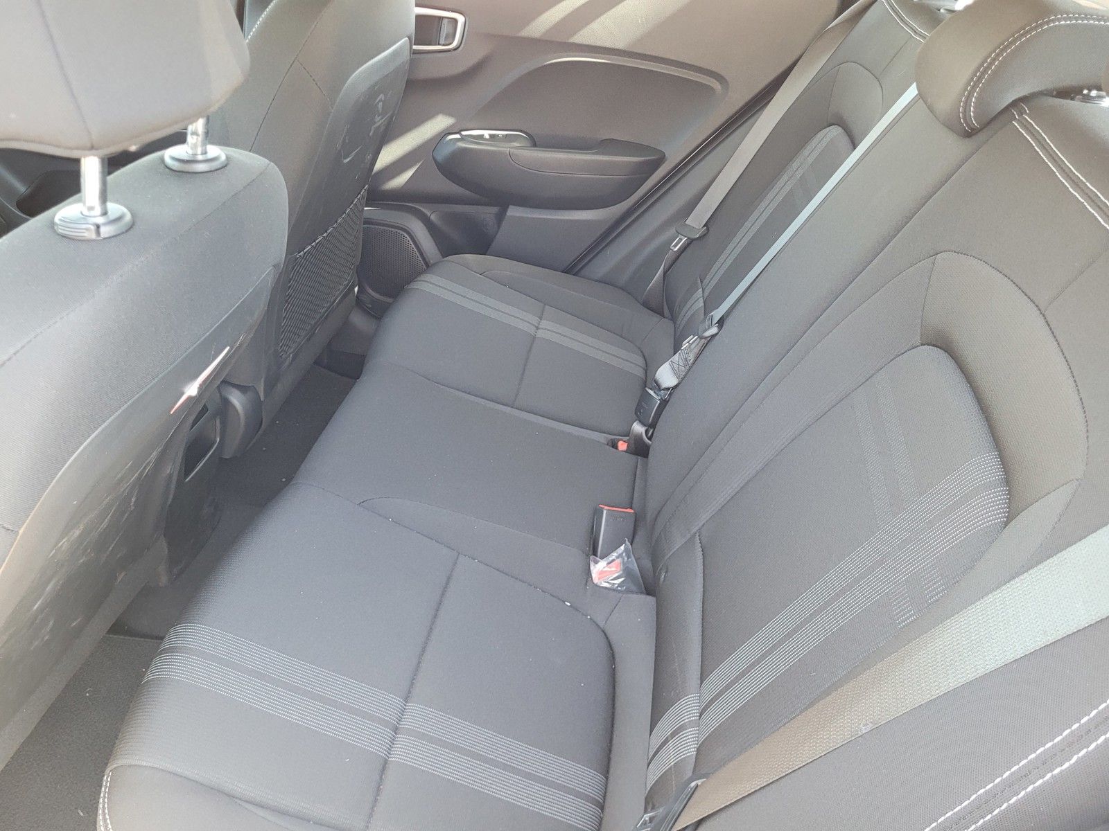 2025 Hyundai Venue SEL - Photo 18