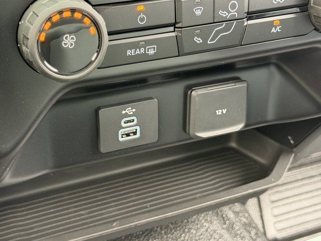 New 2026 Oxford White Ford XL image 28