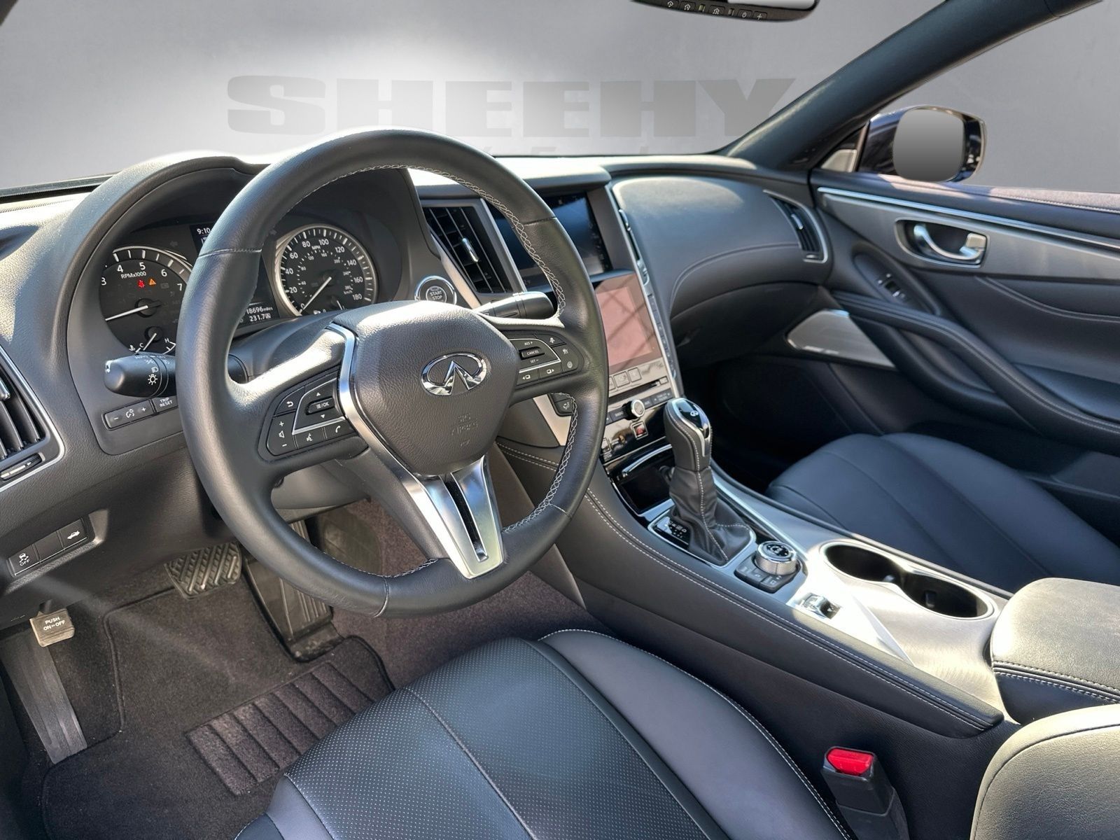 Used 2022 Black INFINITI LUXE image 3