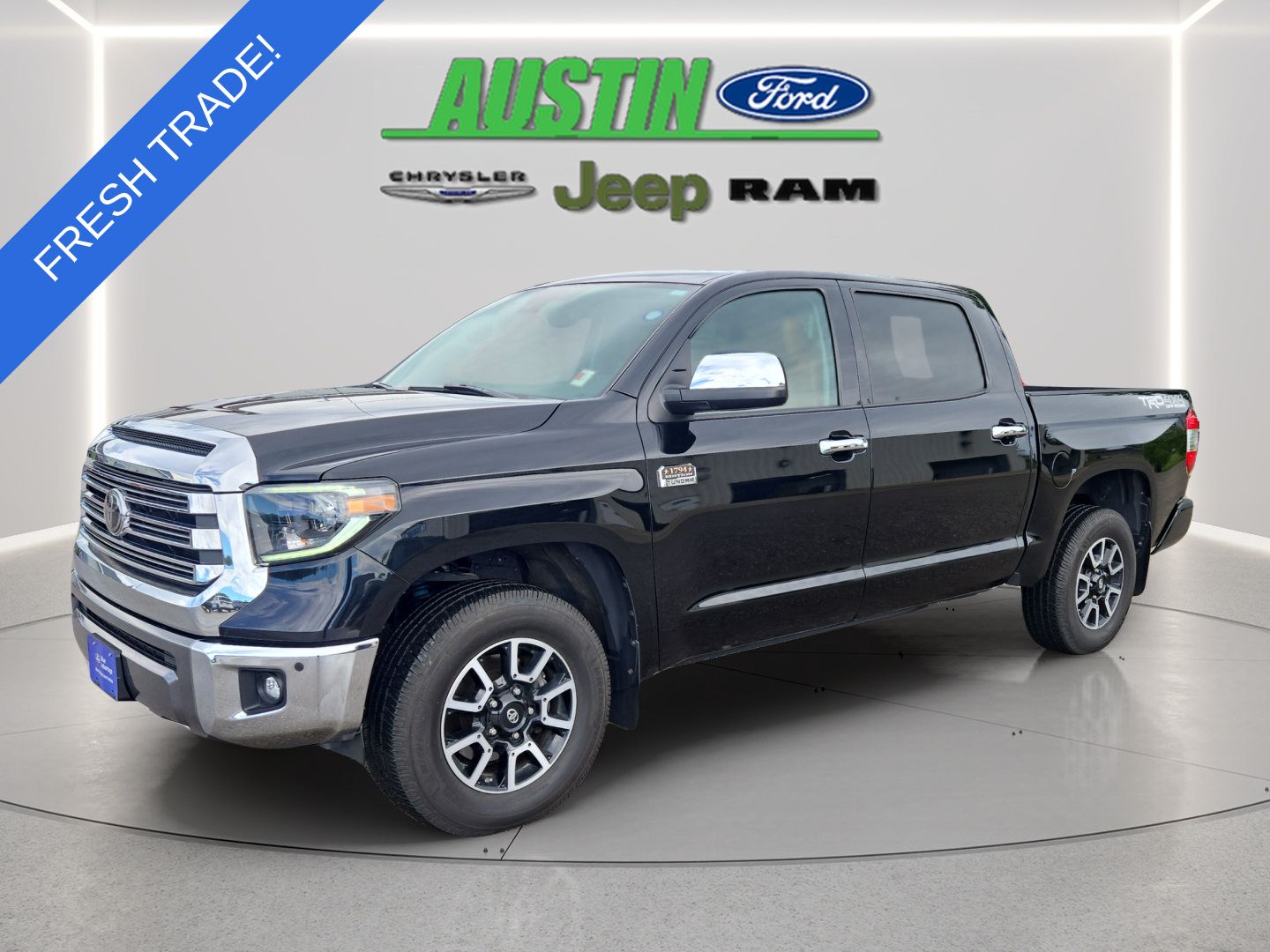 Midnight Black Metallic 2019 Toyota Tundra Pickup Truck Four-Wheel Drive 6-Speed Automatic