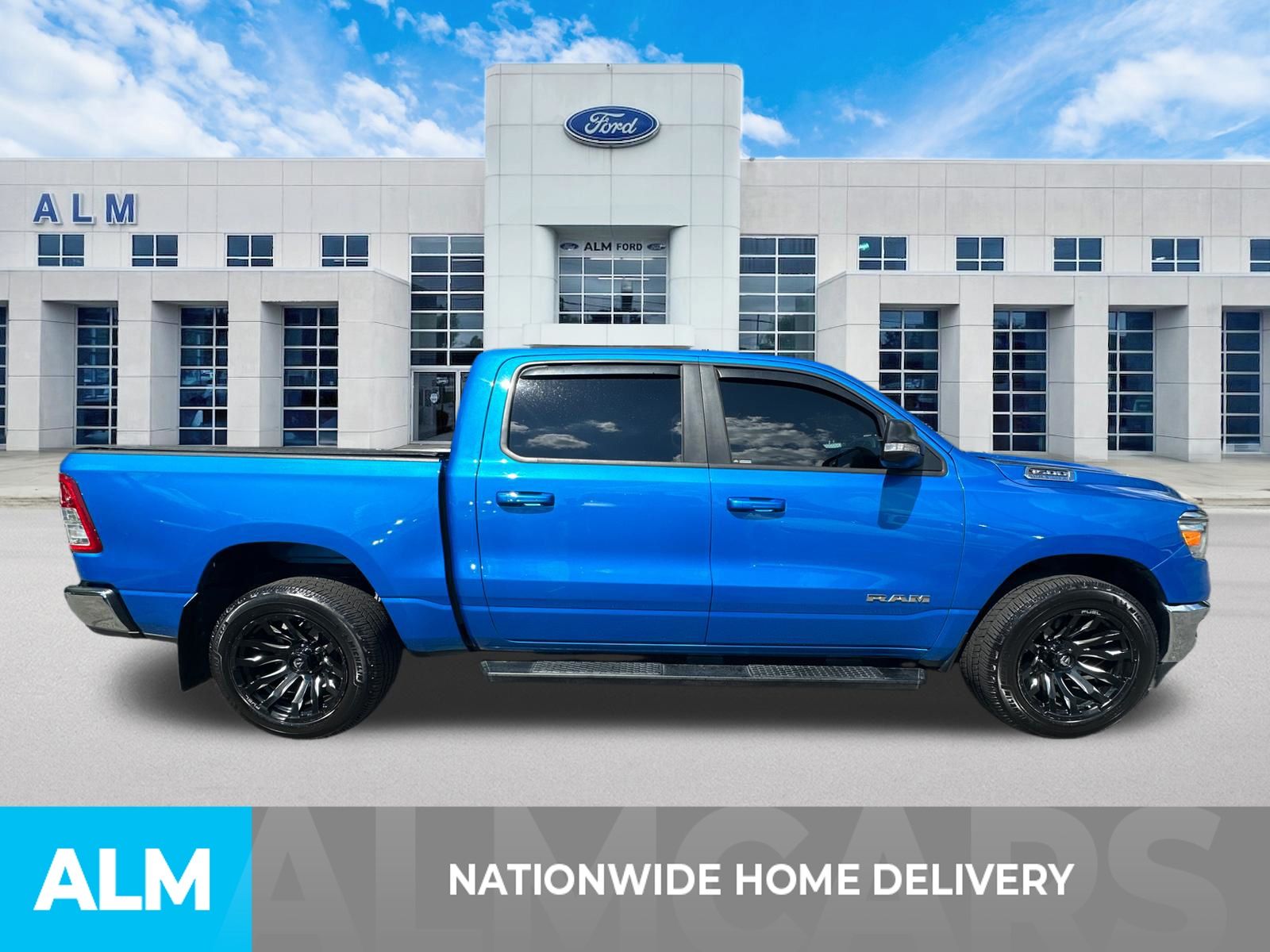 Used 2022 Blue Ram Big Horn/Lone Star image 4