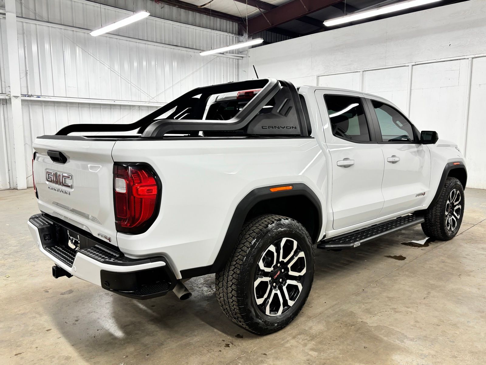 Used 2025 White GMC AT4 image 7
