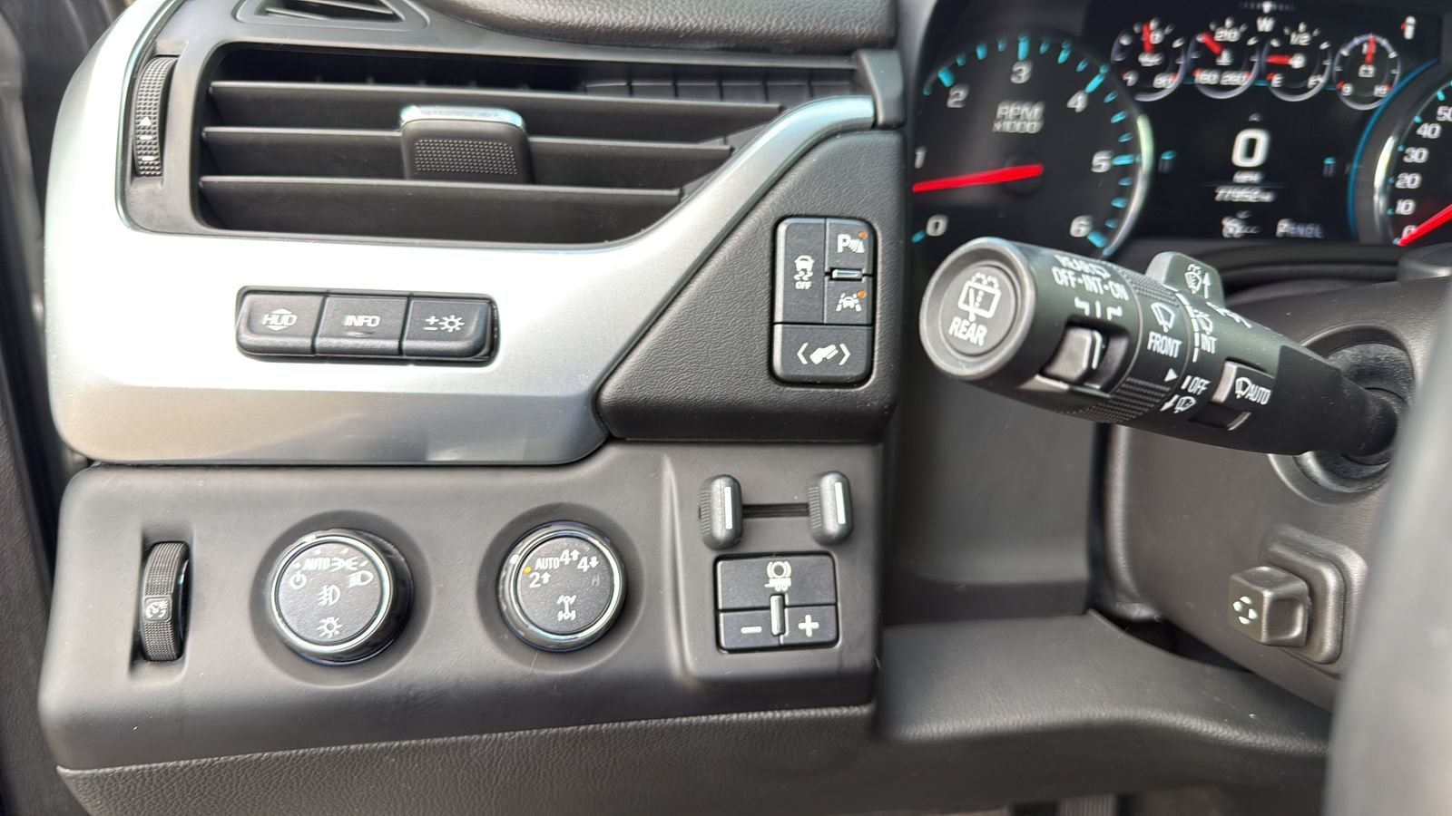 Used 2017 Silver Chevrolet Premier image 17