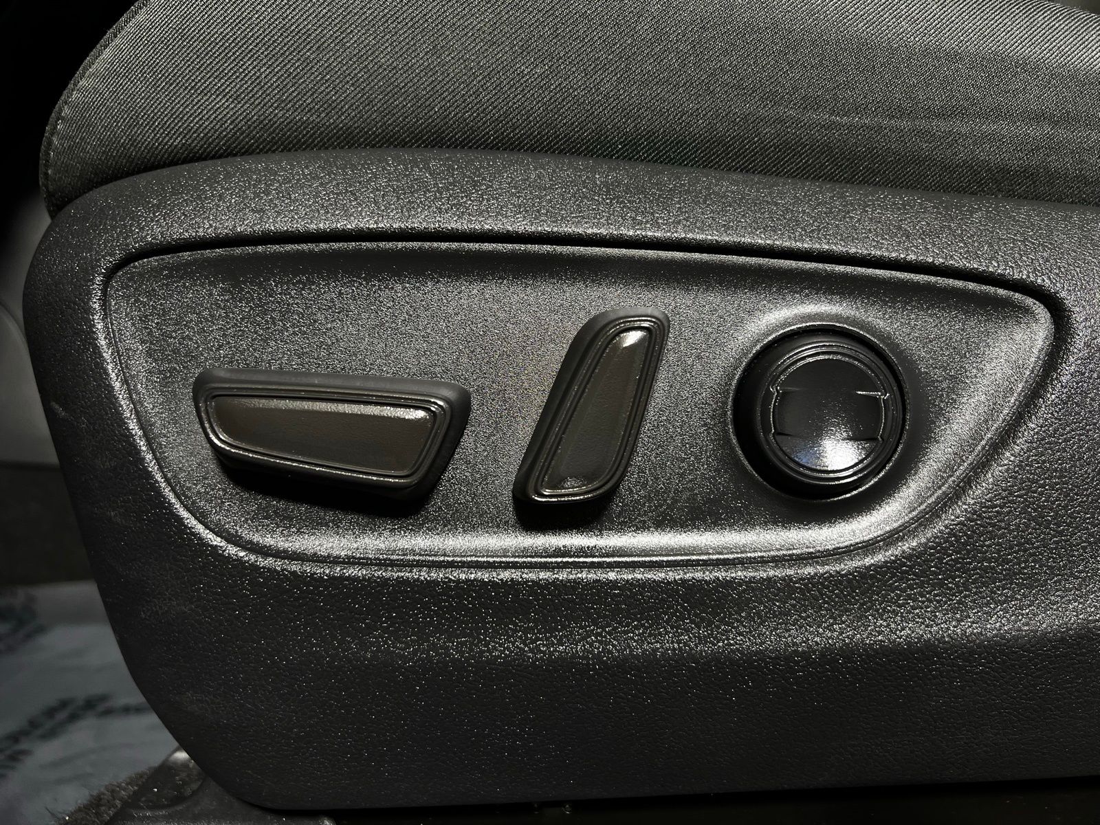 Thumbnail: 2024 Toyota RAV4 - 14