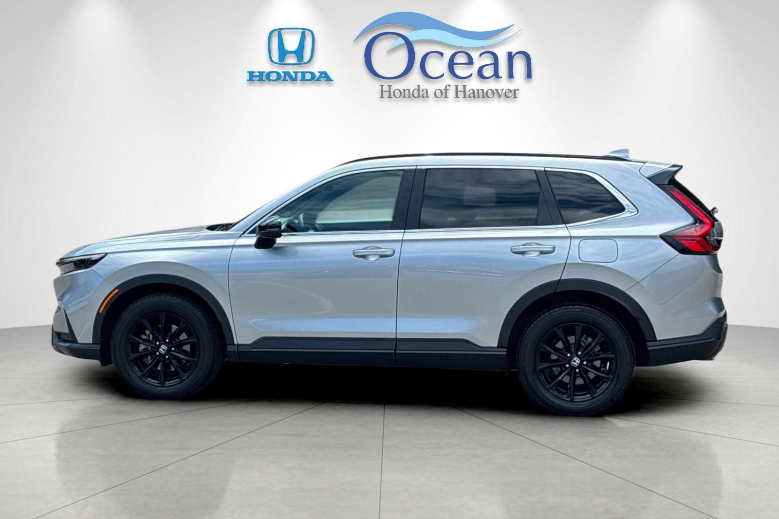 Used 2024 Lunar Silver Metallic Honda Sport-L image 6