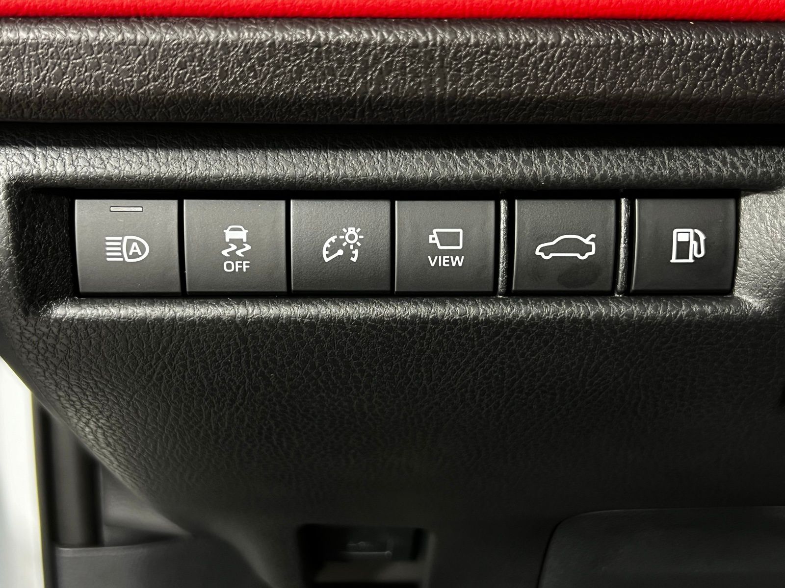2025 Toyota Camry XSE 18