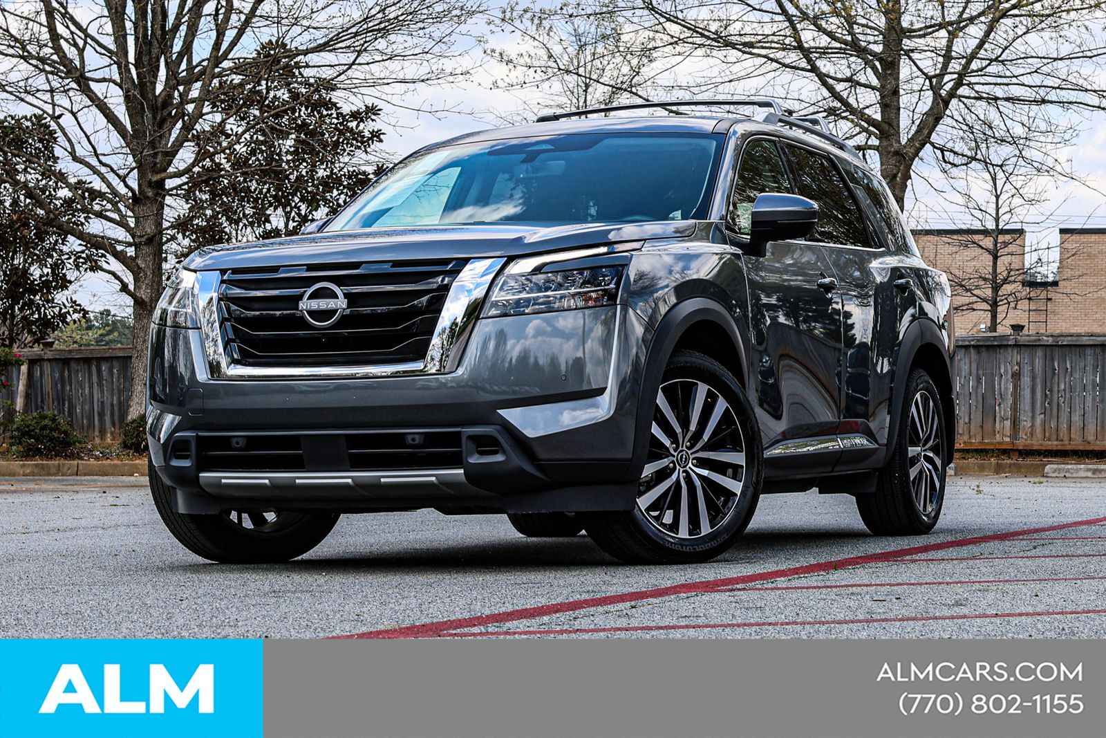 Used 2024 Gray Nissan Platinum image 3