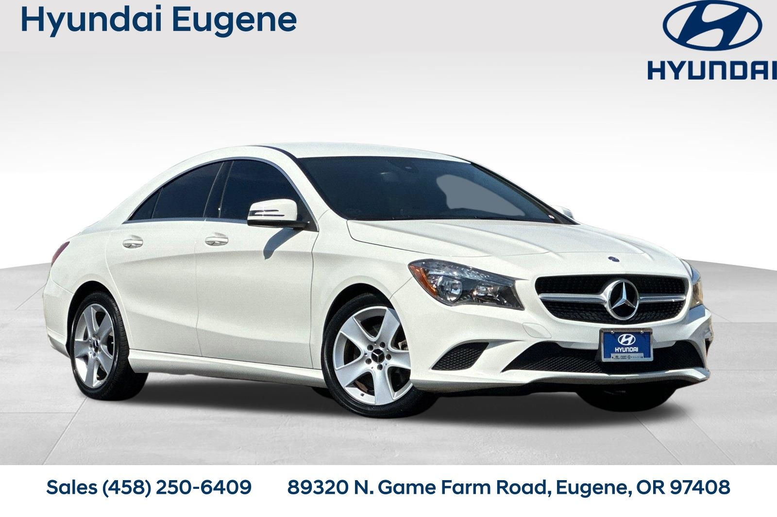 Cirrus White 2015 Mercedes-Benz CLA Sedan Front-Wheel Drive 7-Speed Automatic