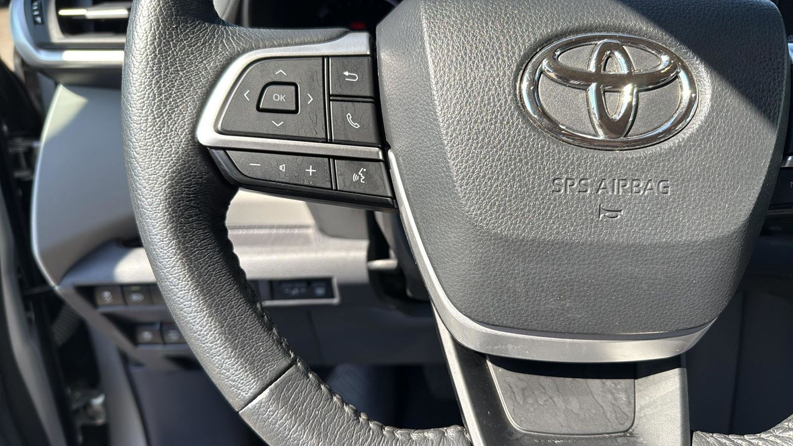 Used Car 2023 Toyota Sienna  Xle For Sale Under $50,000 In Austin, Texas