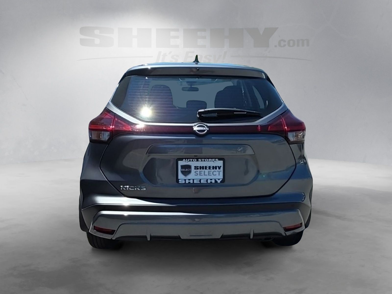 Used 2024 Gray Nissan S image 13