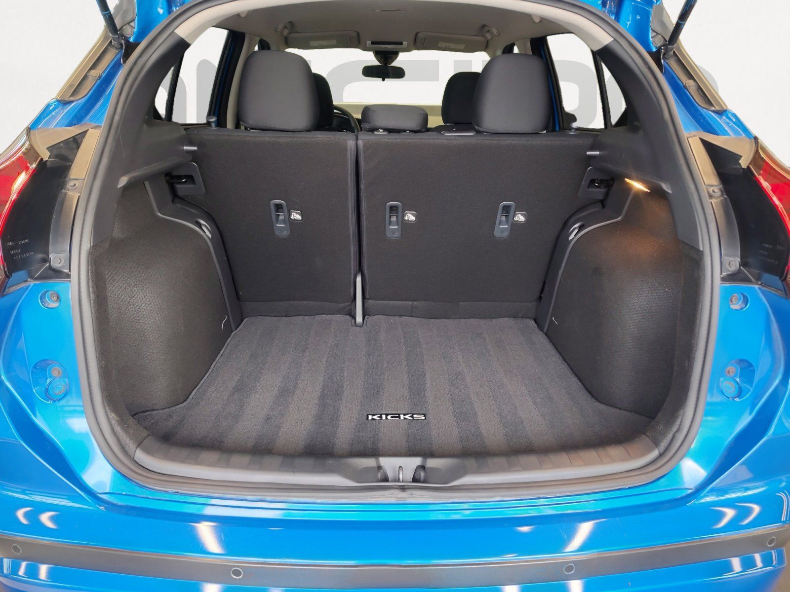 Used Car 2025 Nissan Kicks Play  S For Sale Under $25,000 In San Antonio, Texas