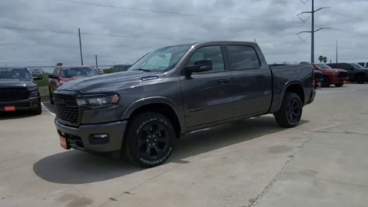 View vehicle photo 4