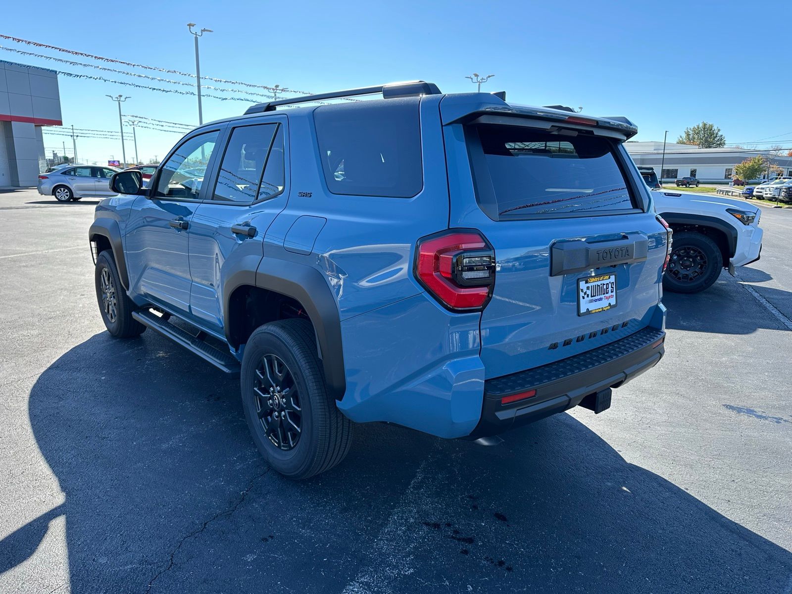 2025 Toyota 4Runner SR5 photo 2
