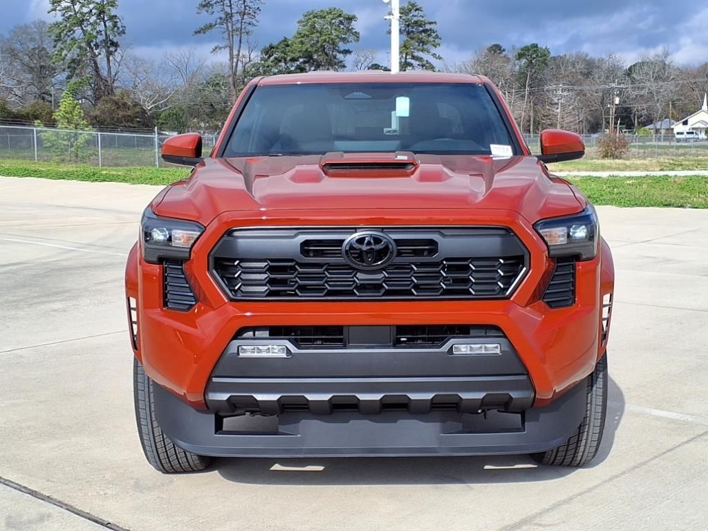 2025 Toyota Tacoma Hybrid TRD Sport - 8