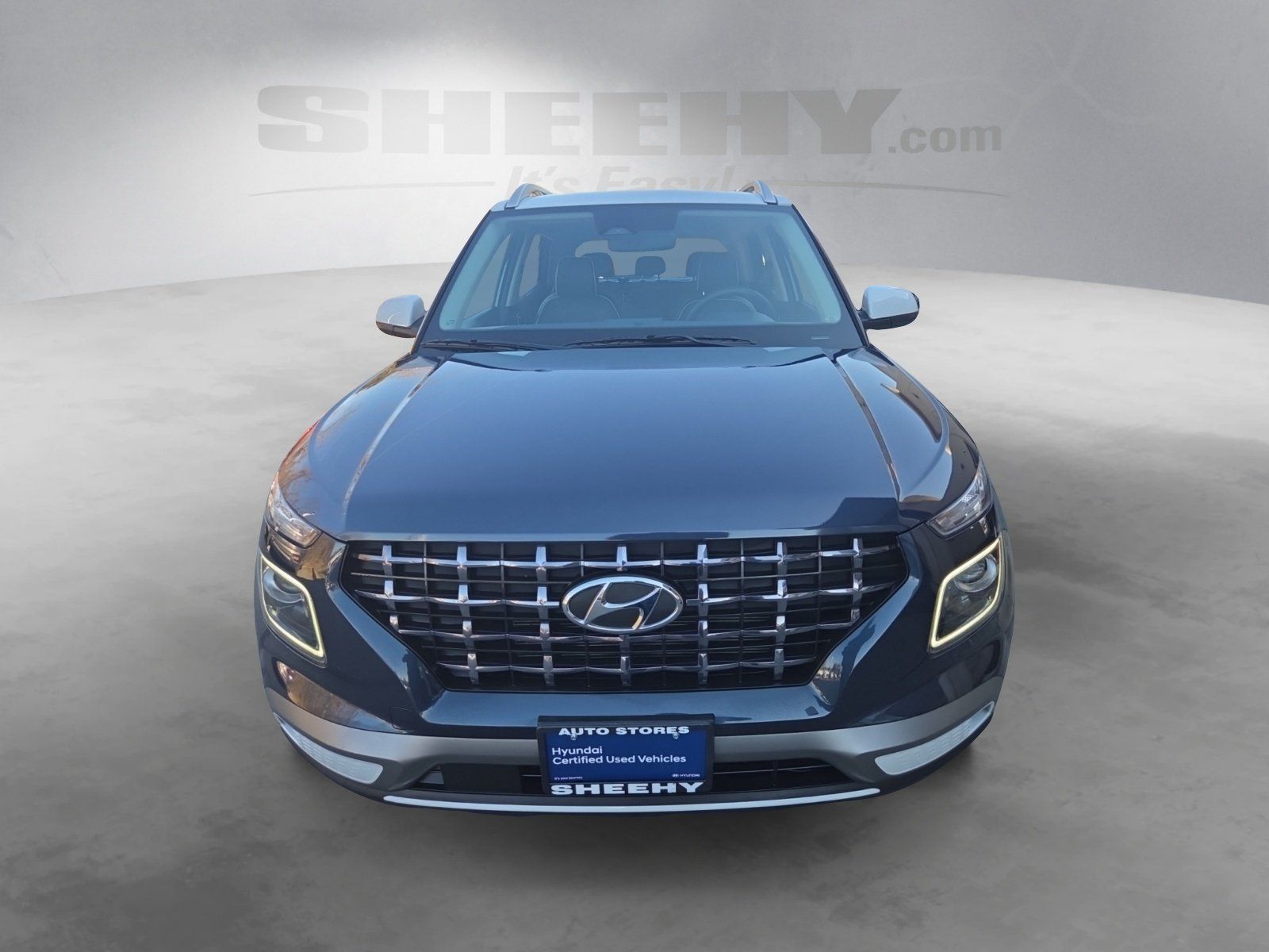 Used 2025 White Hyundai Limited image 17
