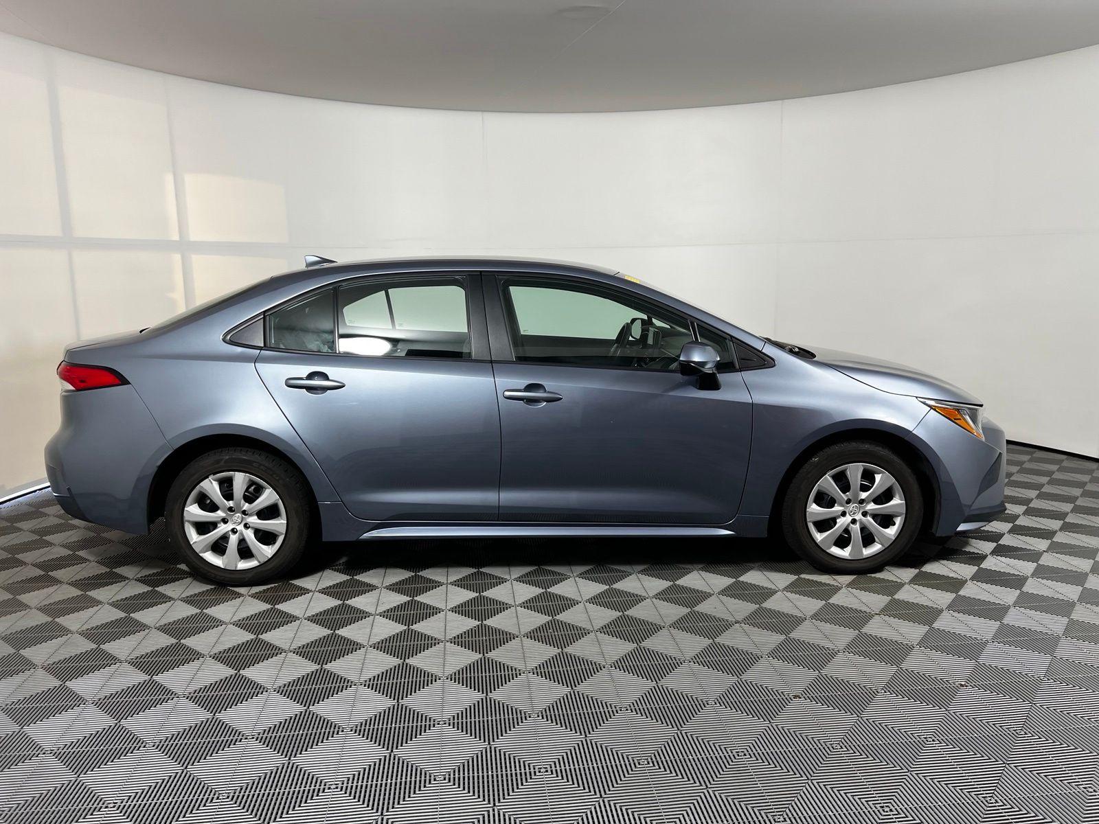 Thumbnail: 2024 Toyota Corolla - 4