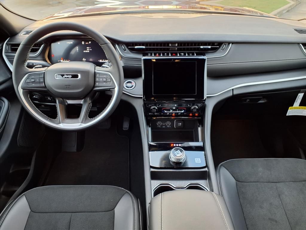 2025 Jeep Grand Cherokee Altitude X - 6