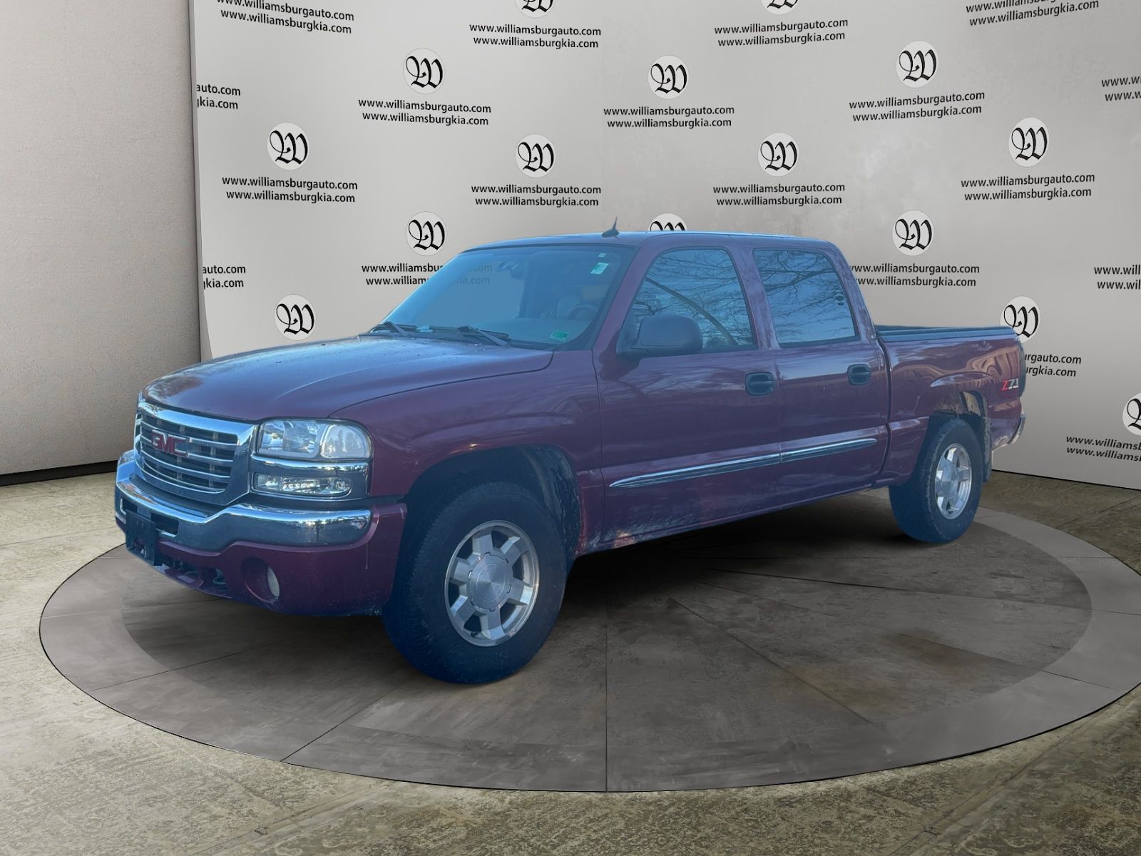 2004 GMC Sierra 1500 4 Dr SLT 4WD Crew Cab SB