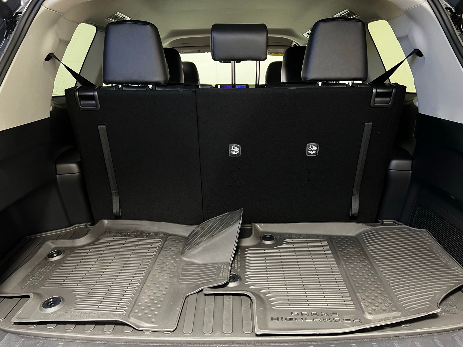 Thumbnail: 2026 Toyota Grand Highlander - 25