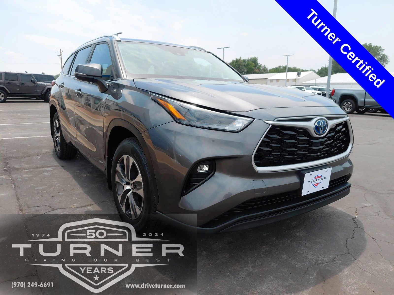 Magnetic Gray Metallic 2023 Toyota Highlander Hybrid SUV / Crossover All-Wheel Drive Continuously Variable Transmission